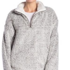 COPY - Fuzzy zip pullover size M Woman's Pullover Sweater Cozy Comfortable Warm